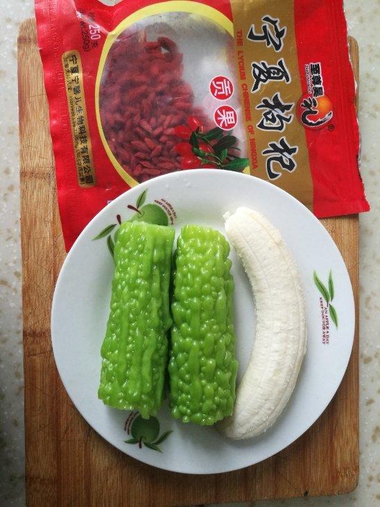 清爽凉菜——苦瓜酿香蕉