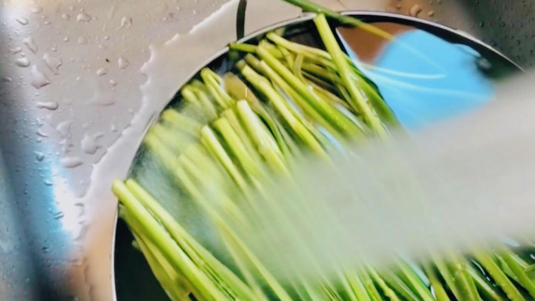 韭菜鸡蛋素饺子（附韭菜不出水绝招）