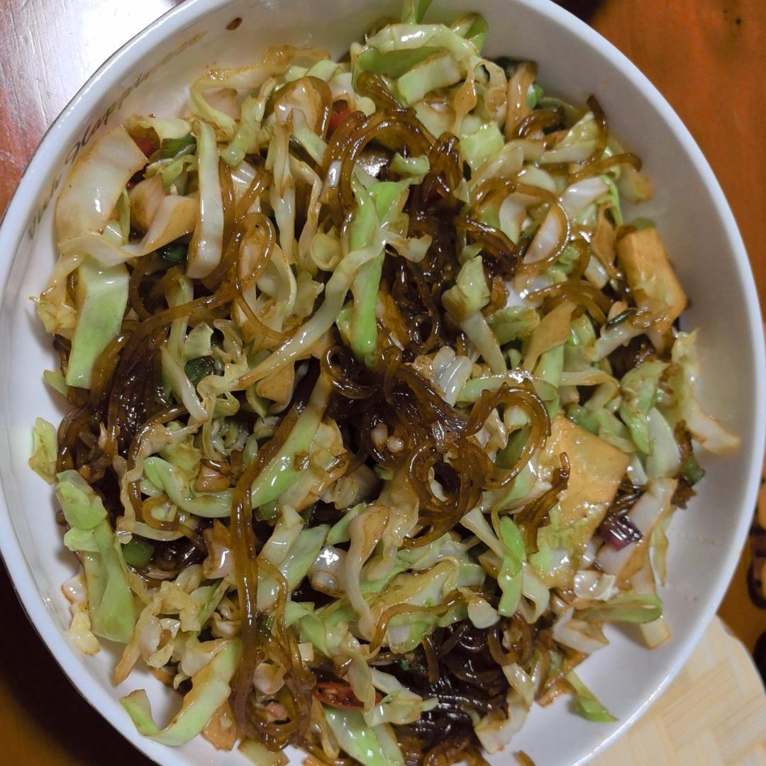 包菜炒粉丝