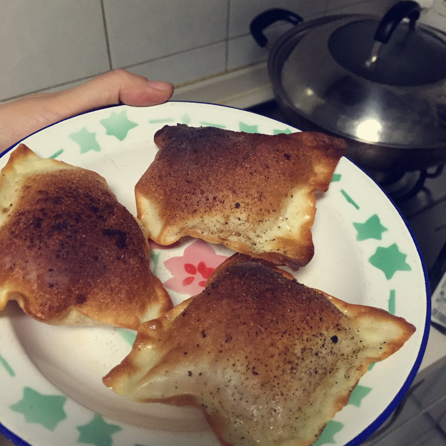 饺子皮做芝士脆片
