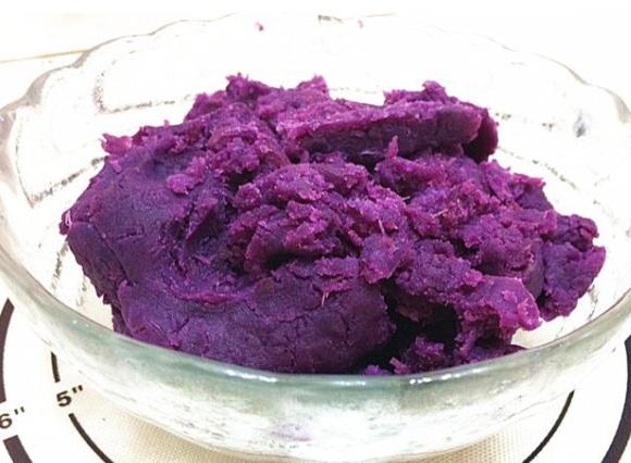 紫薯芝麻薄脆的做法 步骤3