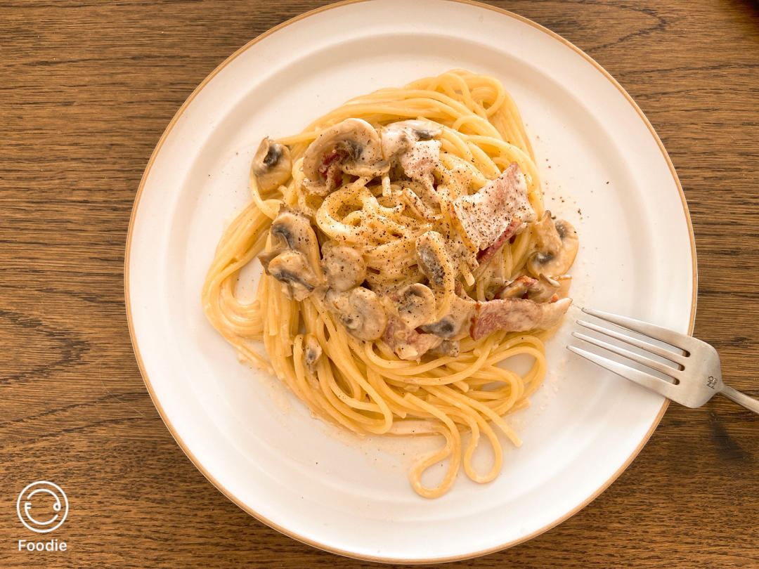 简单快手的奶油蘑菇培根意面