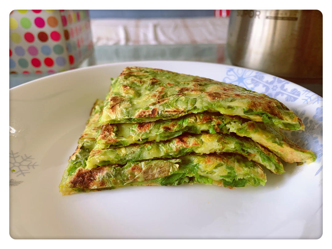 5分钟营养早餐❗️芹菜叶小饼