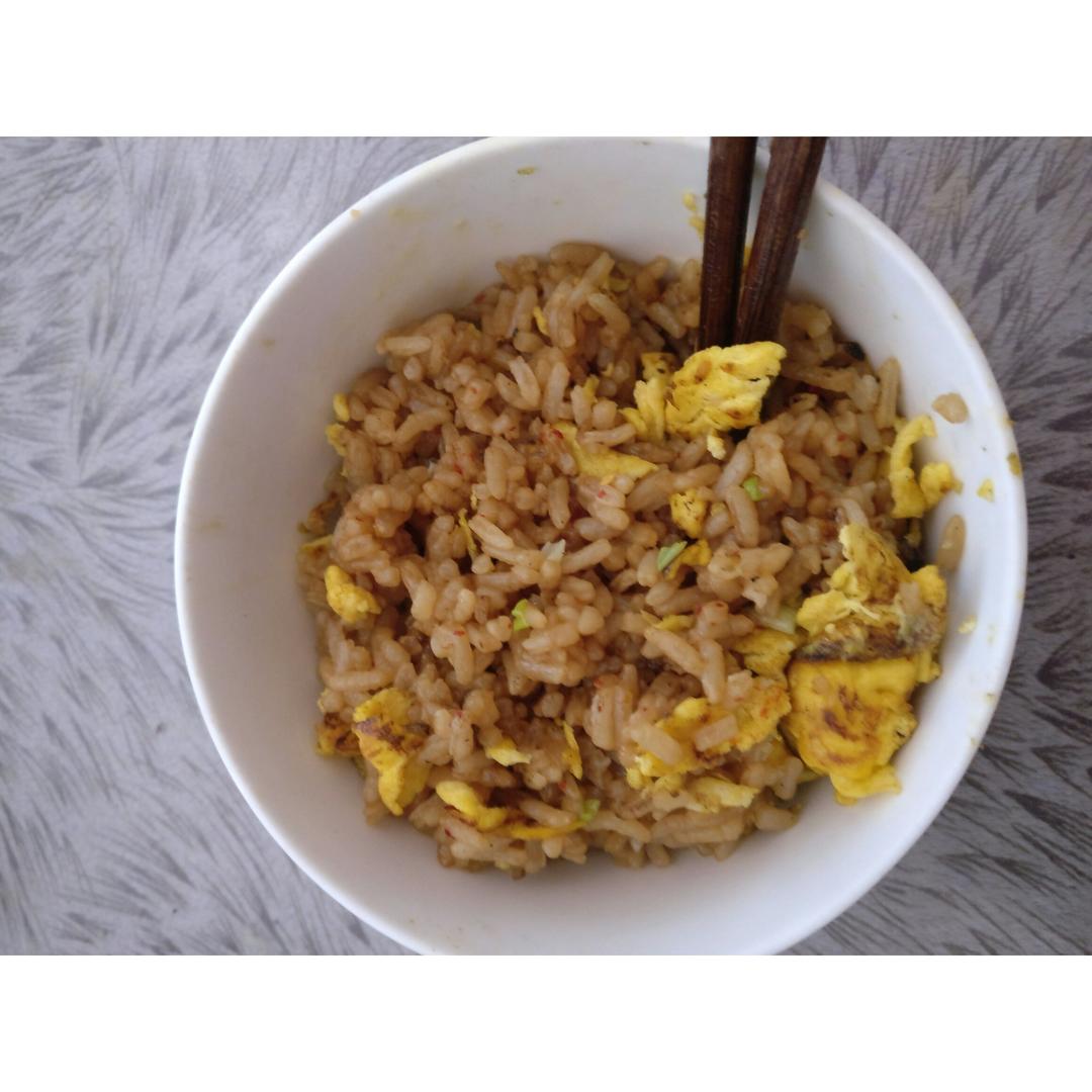 酱油炒饭(超级简单)