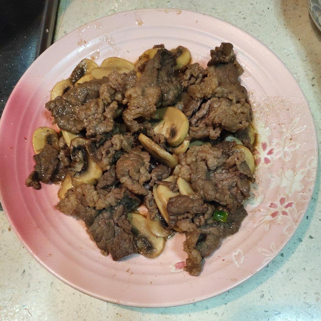 牛肉+蘑菇=独特风
