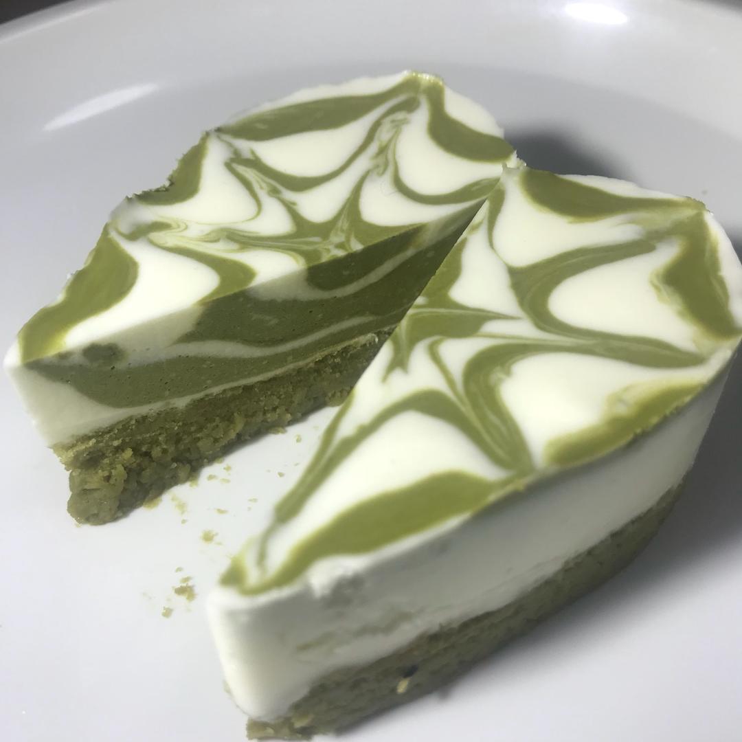 渐变抹茶慕斯蛋糕：我Amanda带着既美又作的抹茶甜点又来了！【曼食慢语】