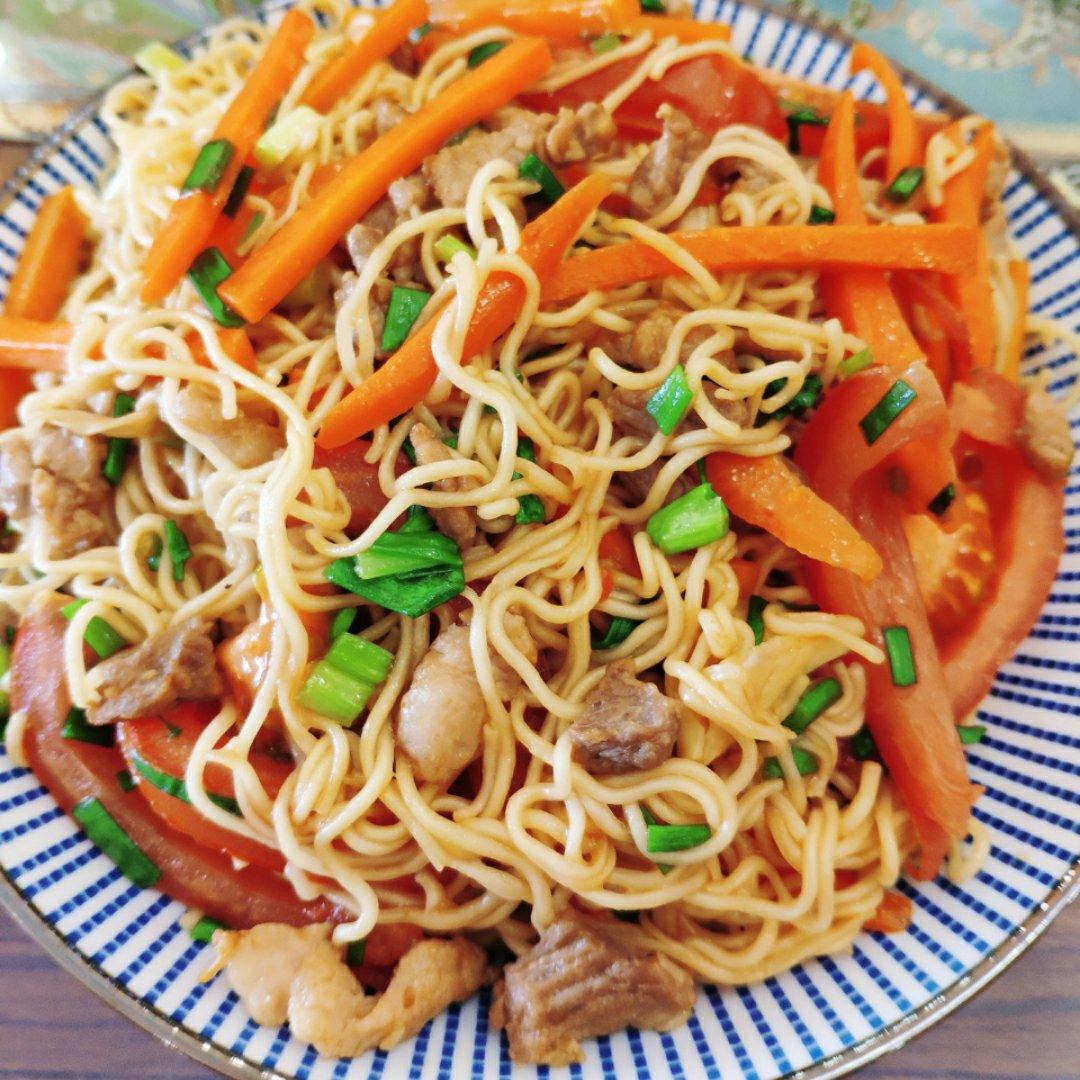 黑椒牛柳炒意面