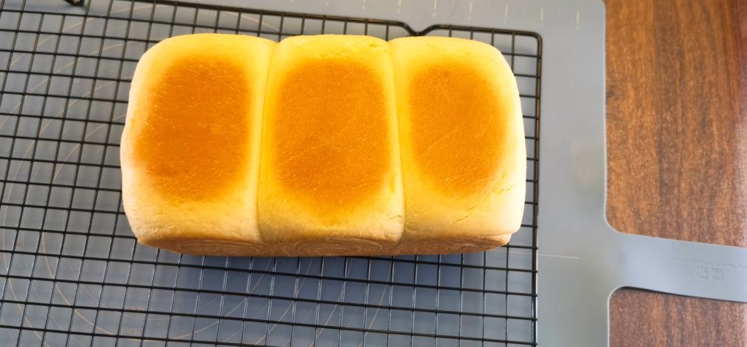 吐司，奶香手撕面包，超级香浓