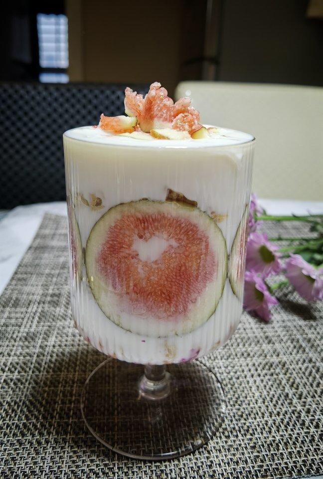 豆芽妈咪518做的自制低卡高颜值饮品柠香酸奶优格