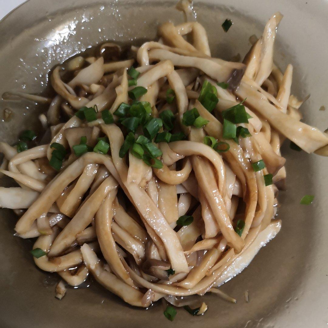 比肉还要好吃的凉拌菜！简单易做。