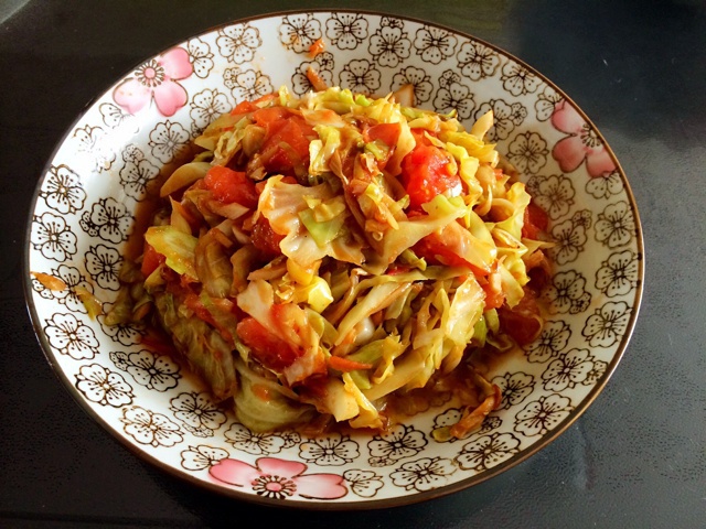 西红柿炒包菜丝