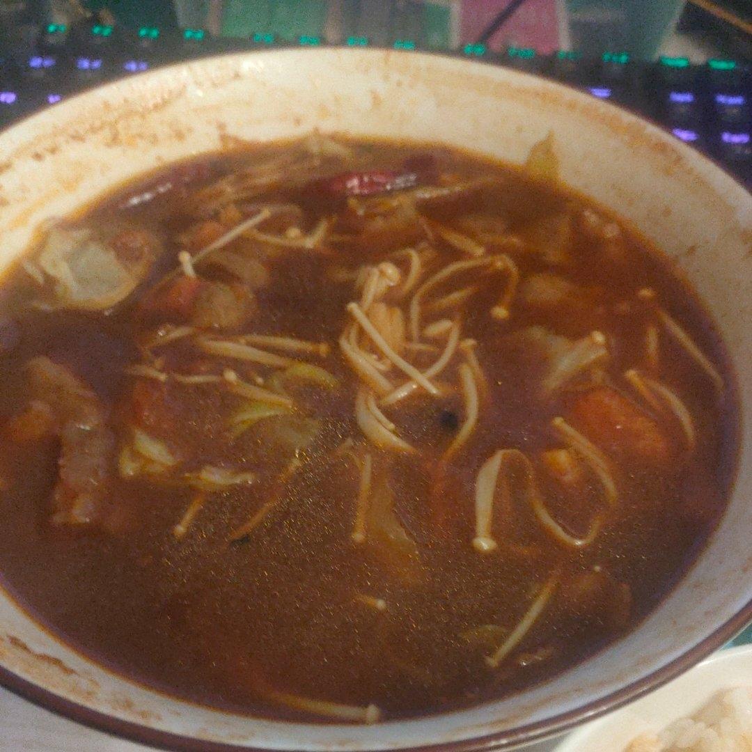 金针菇番茄肥牛卷