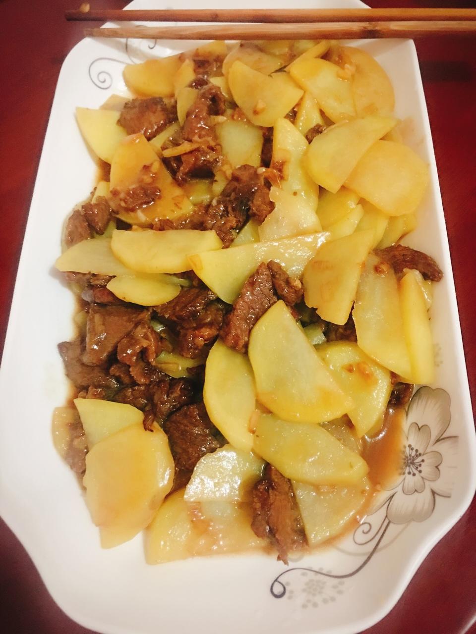 土豆炒牛肉