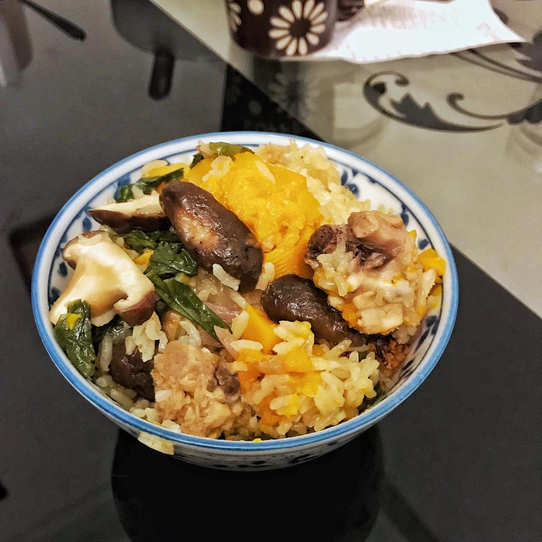 【南瓜鸡肉焖饭】