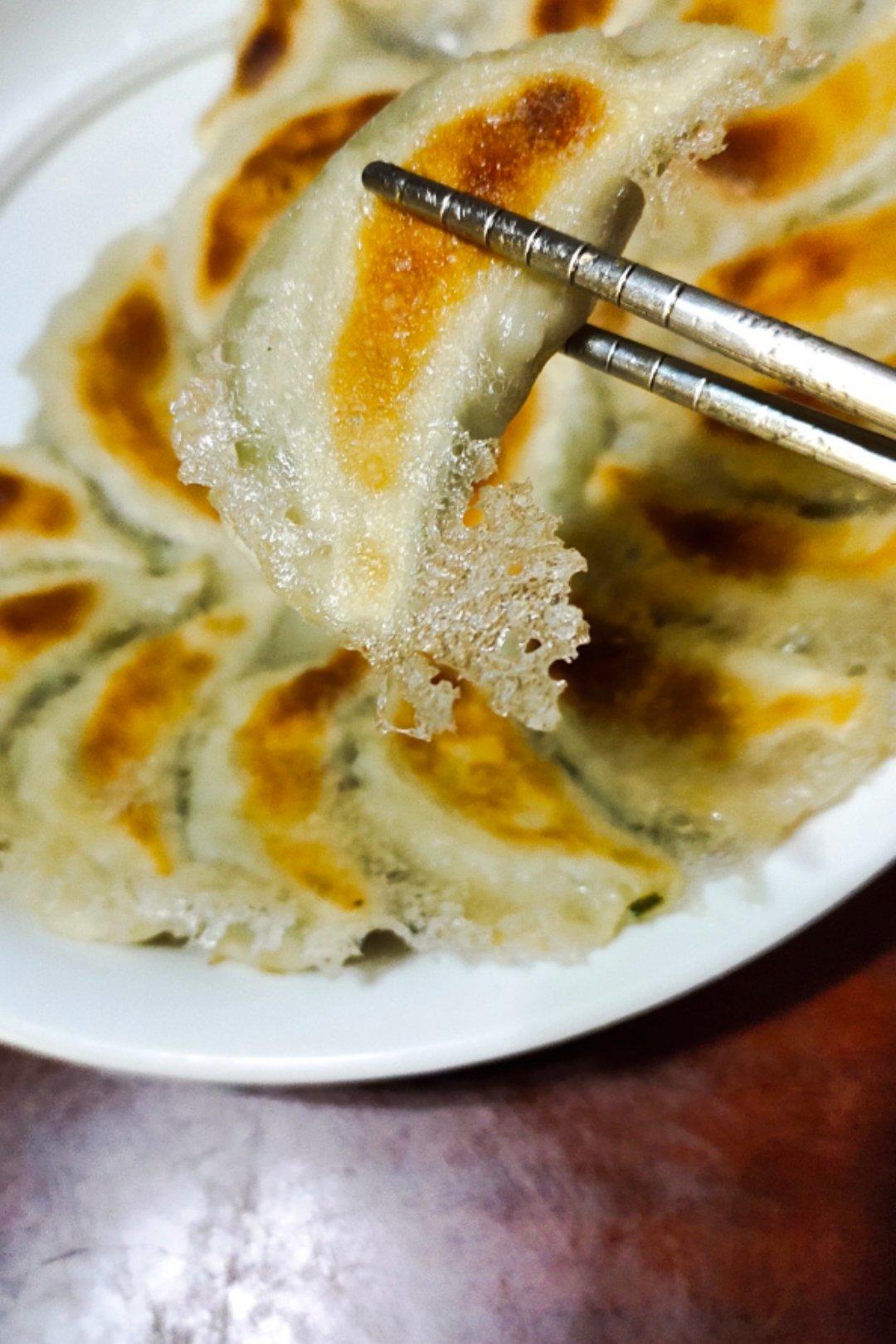 剩饺子速冻饺子变锅贴（冰花版）