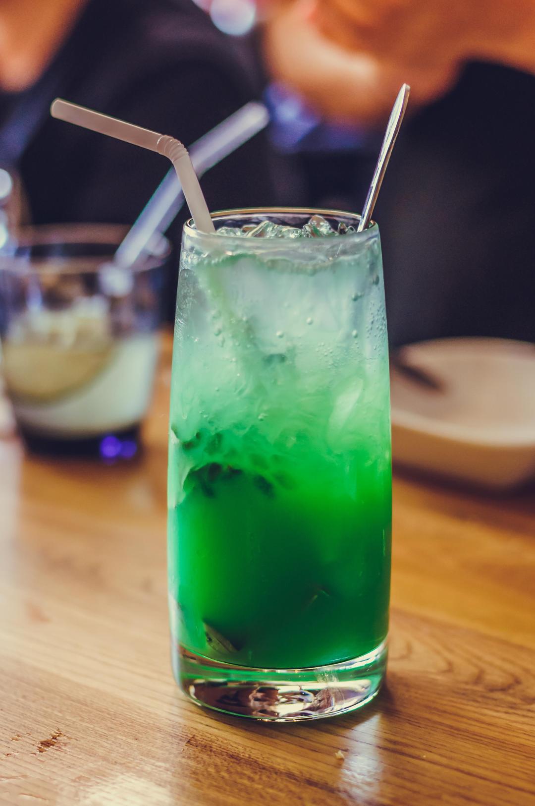 居家小资自制鸡尾酒-东京冰茶