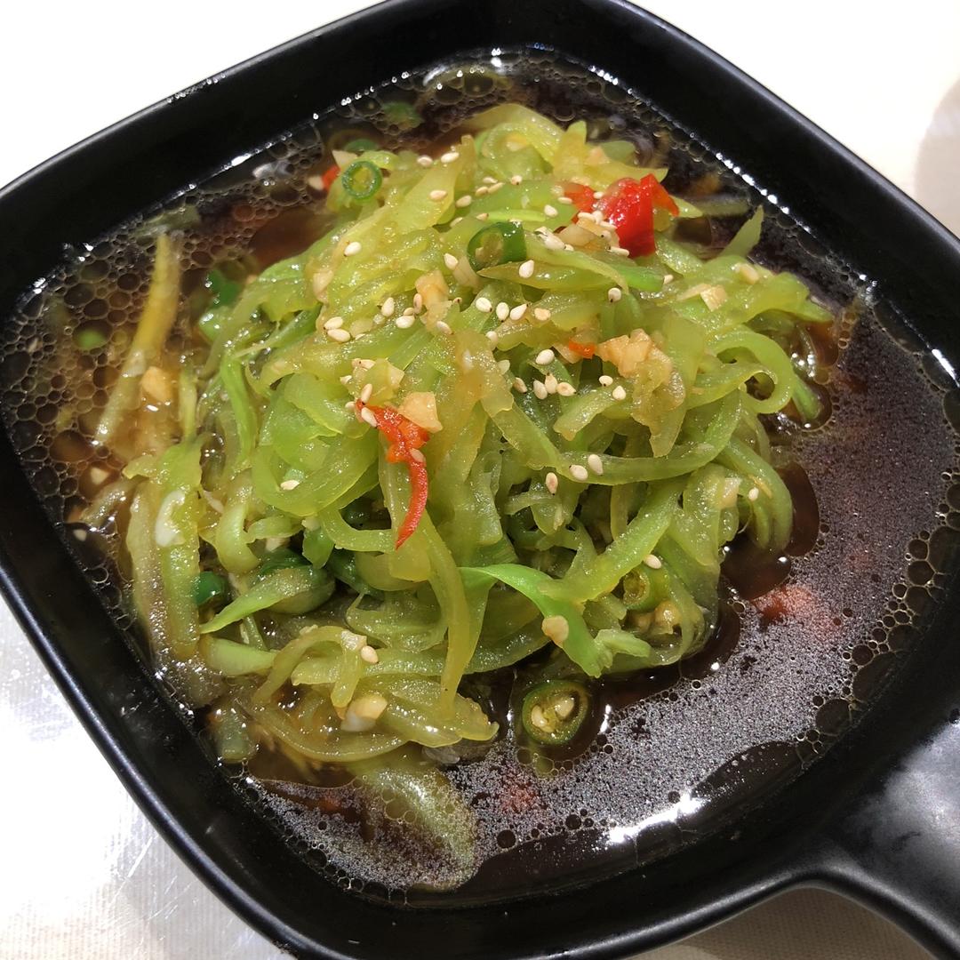 凉拌莴笋丝