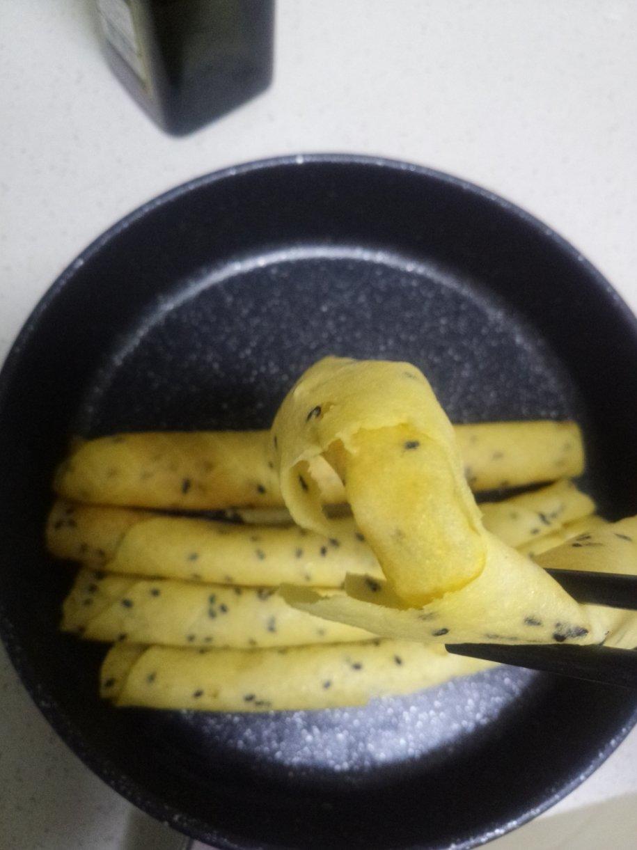 生酮食谱 | 在家就能制作的黑芝麻鸡蛋卷🌯