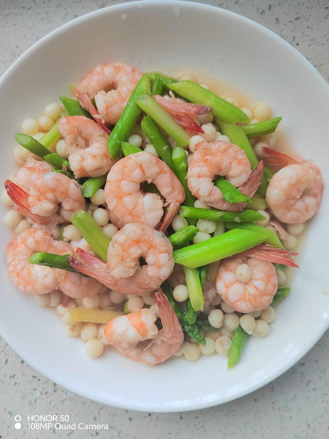 鸡头米芦笋溜虾仁【江南时令美食】
