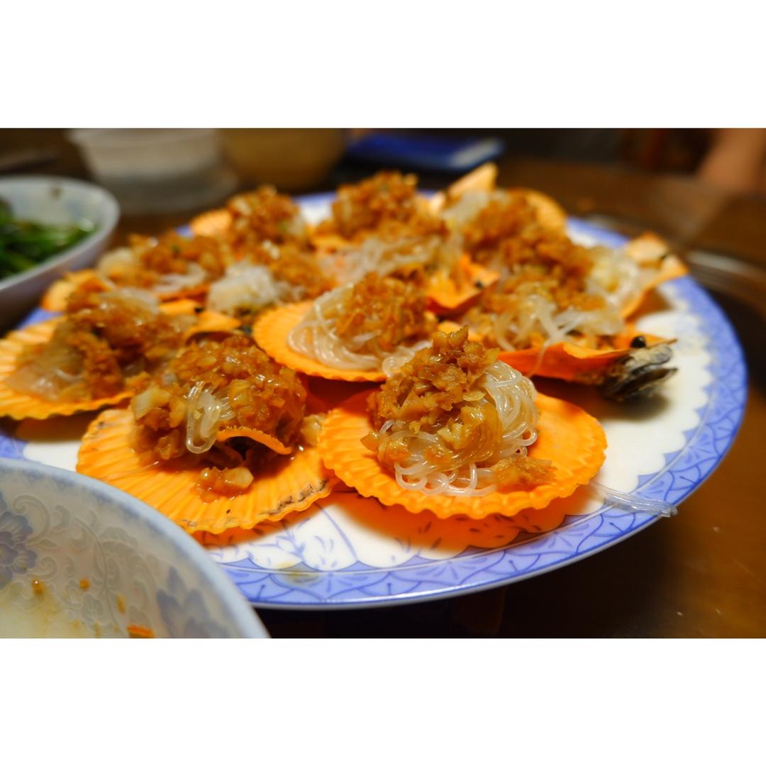 蒜蓉粉丝蒸扇贝