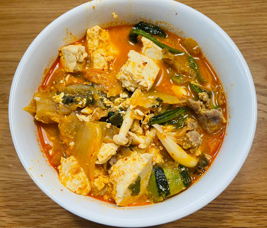 韩国大妈亲授— 韩式泡菜豆腐汤