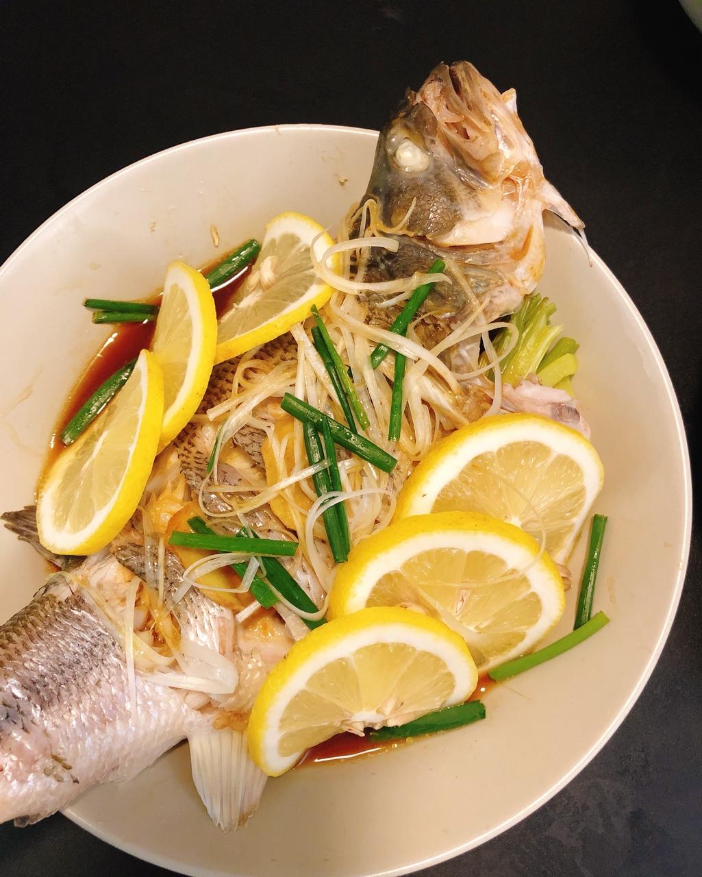 db-做的柠檬蒸鲈鱼