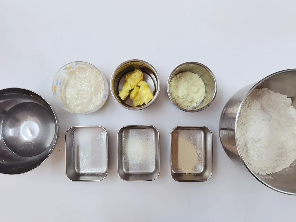 纯奶手撕吐司的做法 步骤1