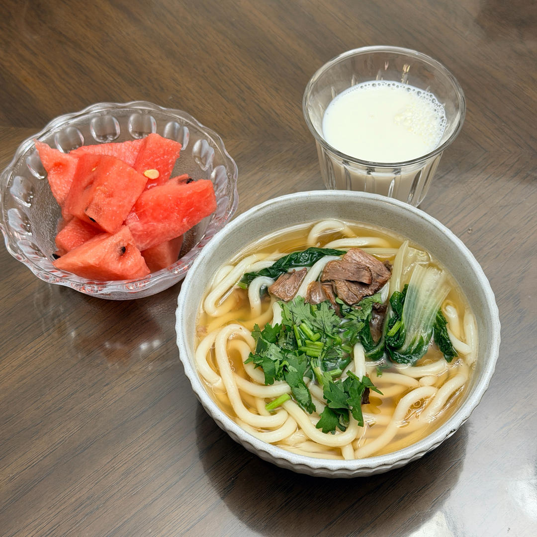 孩子们的早餐