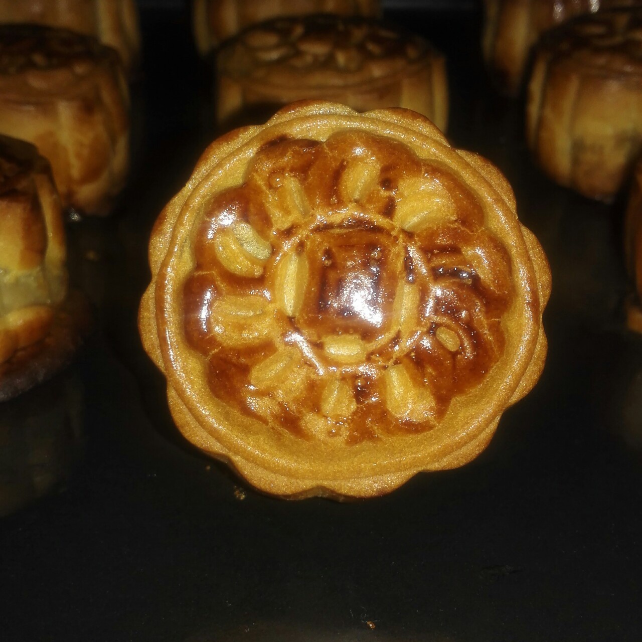 广式月饼——蛋黄莲蓉月饼