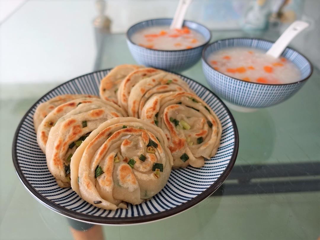 家常葱油饼