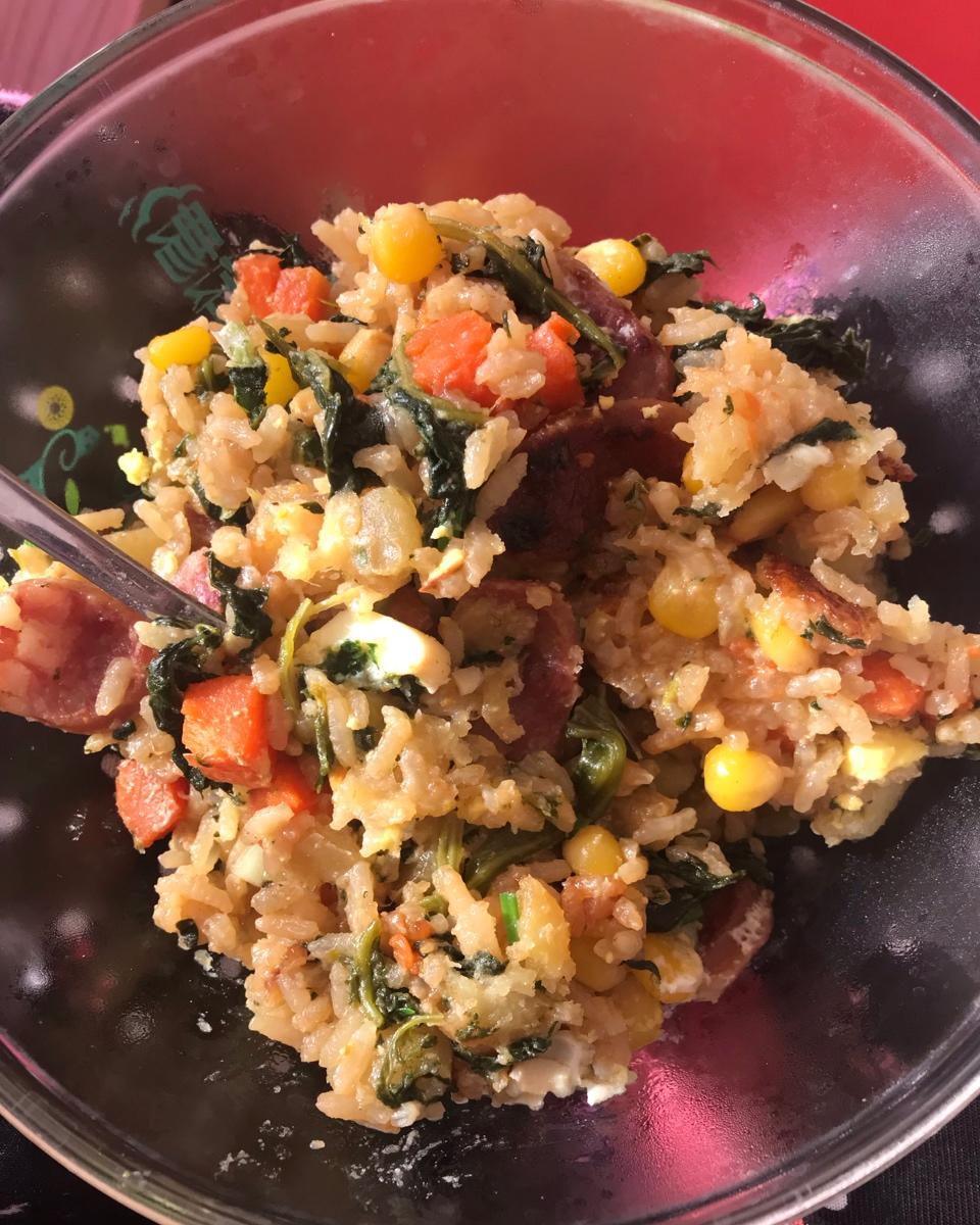 懒人必备～电饭煲腊肠焖饭
