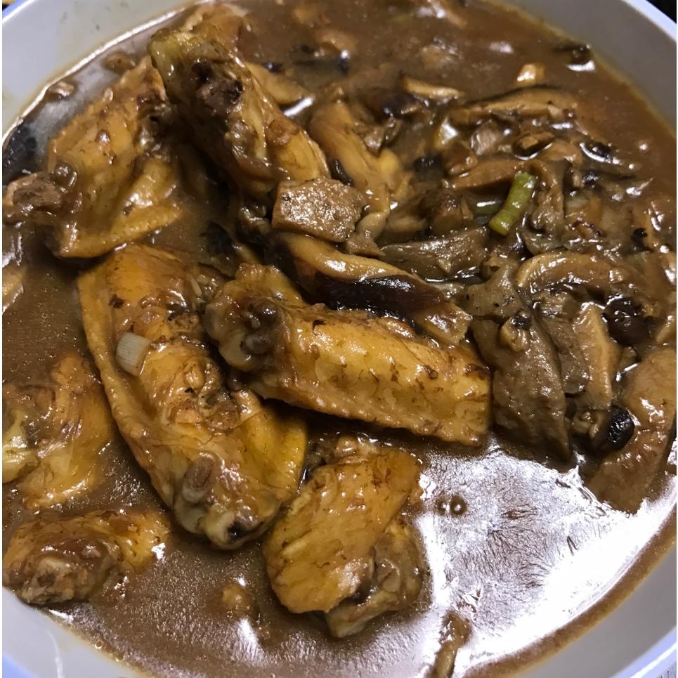 香菇炖鸡翅