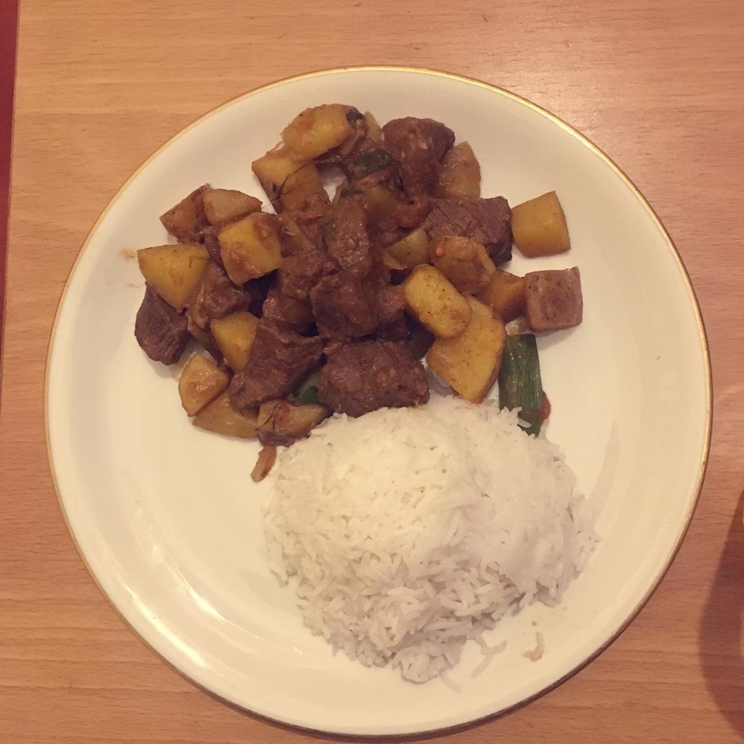 红烧牛肉土豆 （独家秘制）