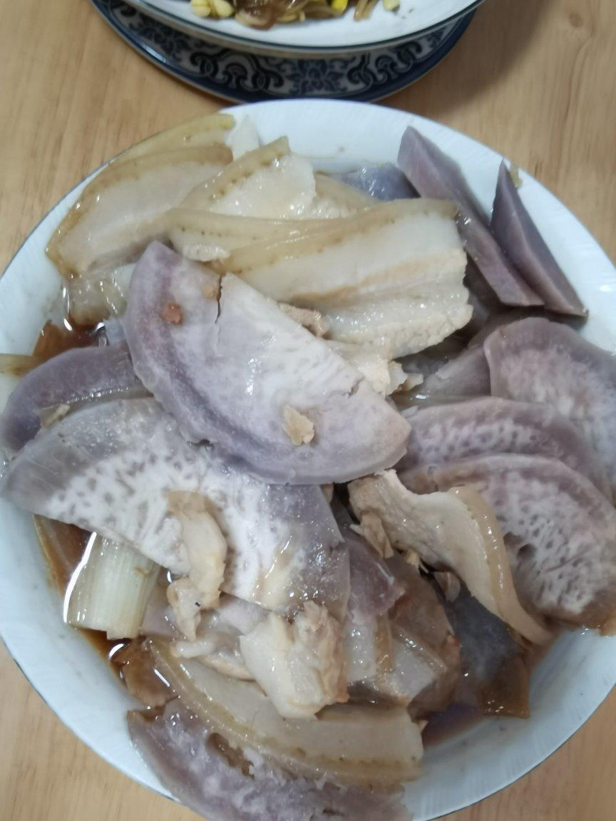 兜姥姥芋头（土豆）扣肉