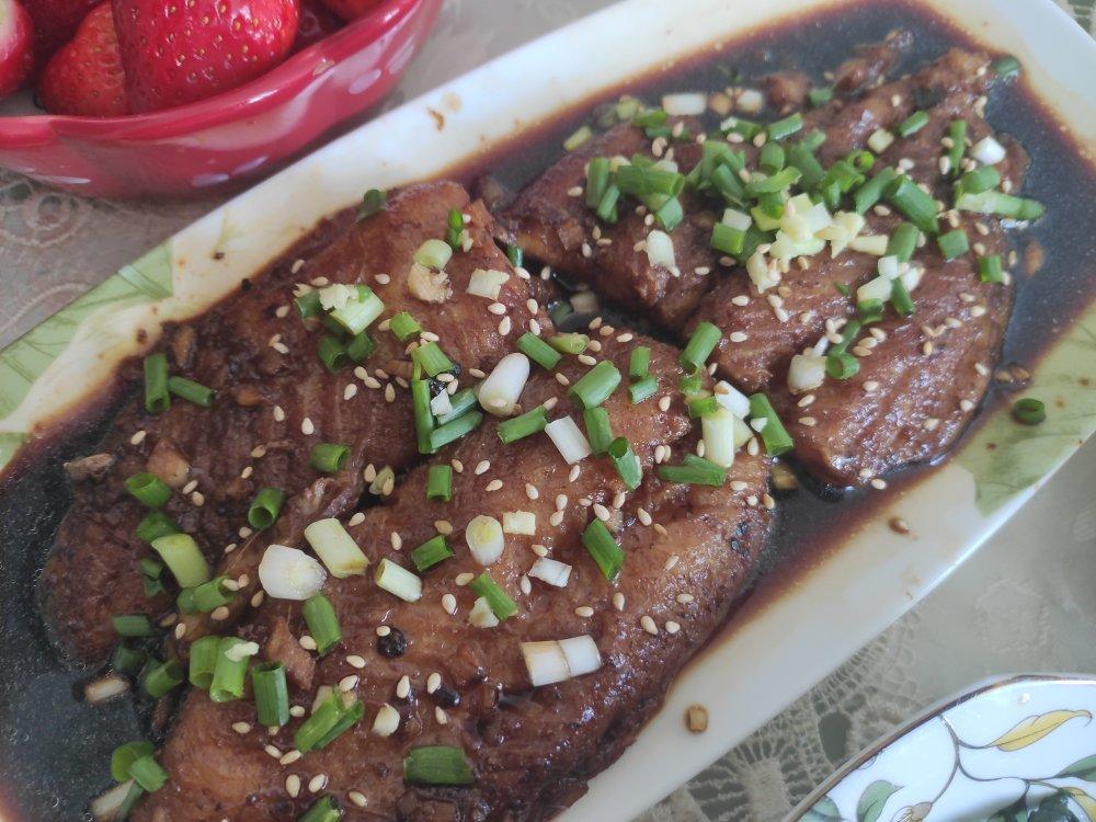 蜜汁巴沙鱼盖饭