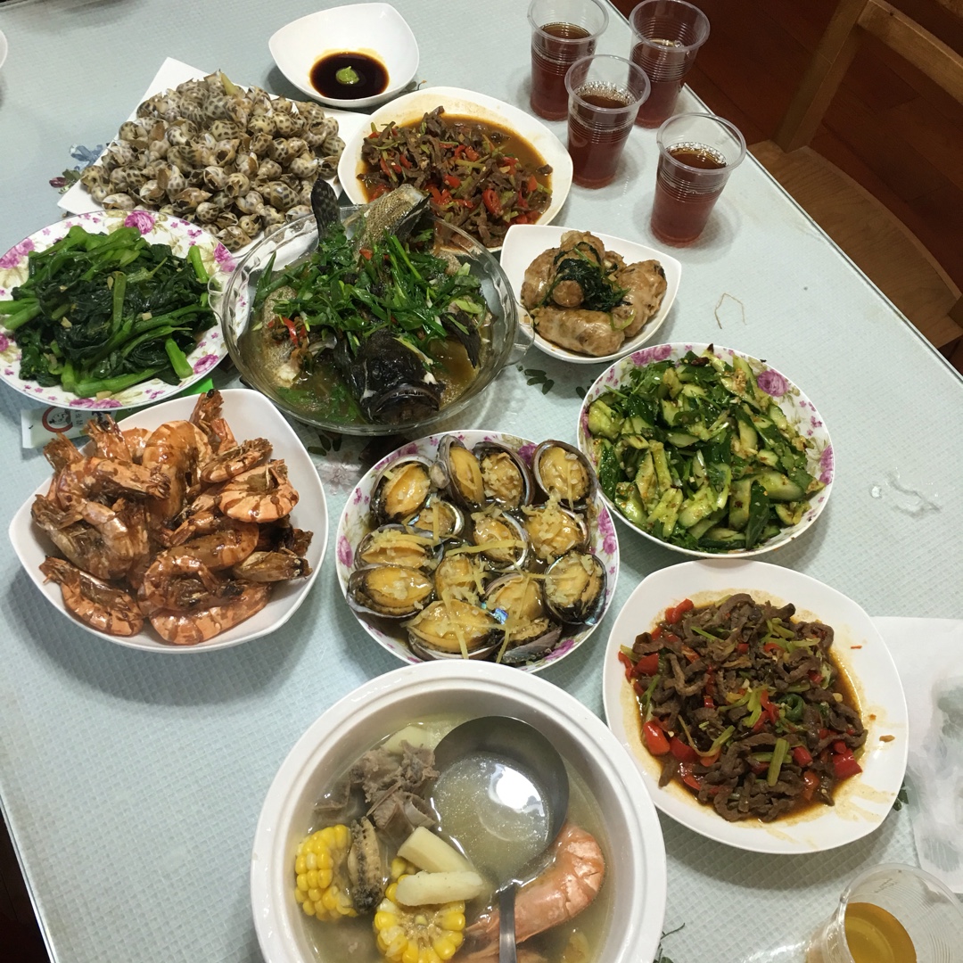 一颗秀逗糖做的家庭聚餐