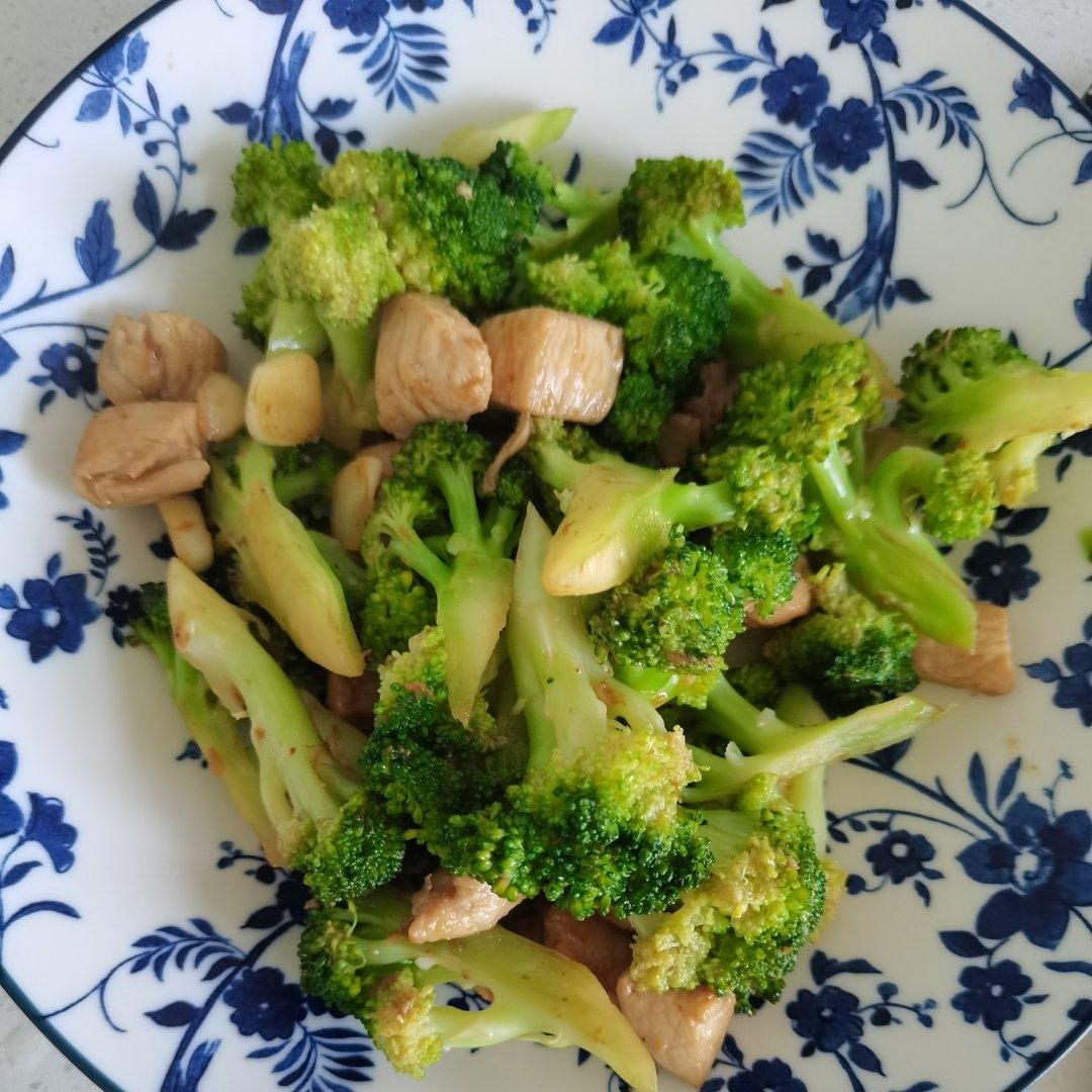 西蓝花炒鸡胸肉