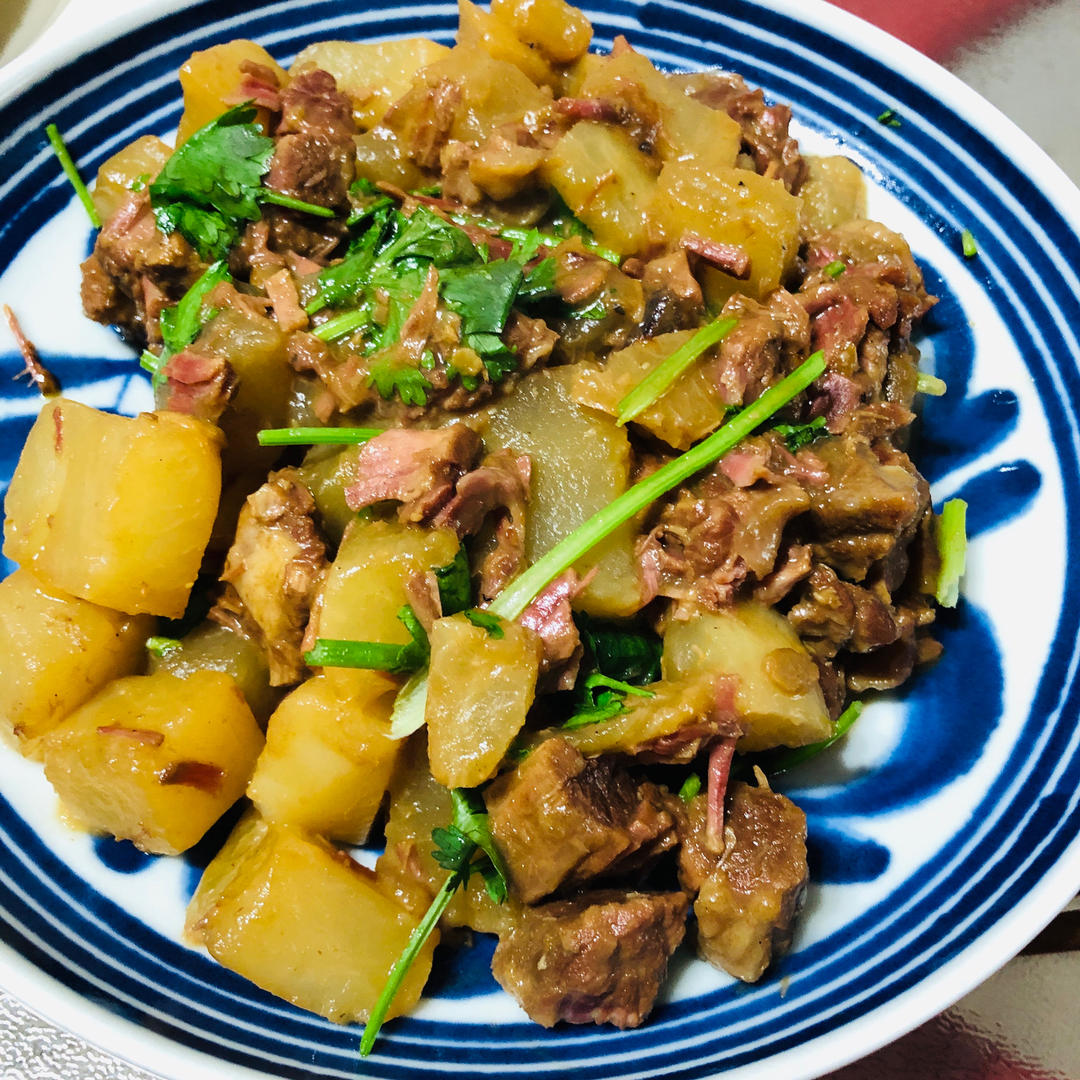 酱炖萝卜牛肉（牛腱）