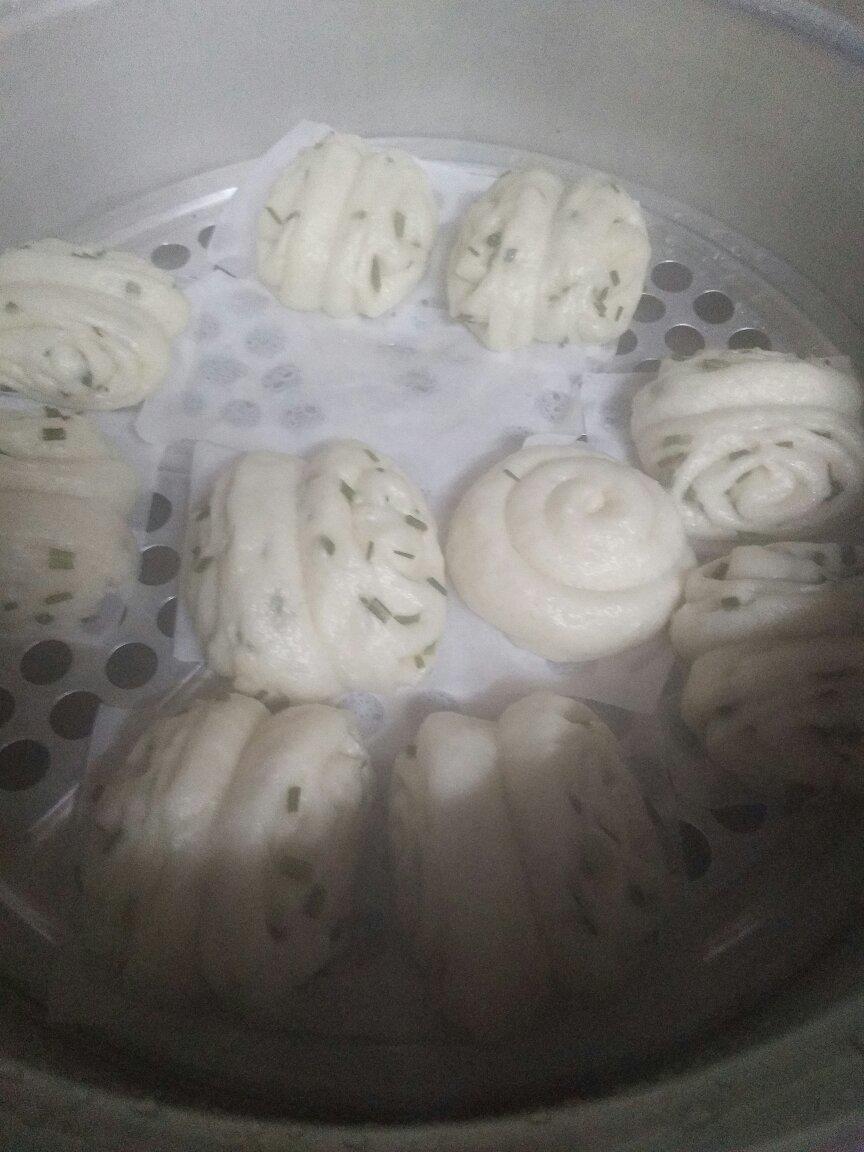 传统的葱油花卷