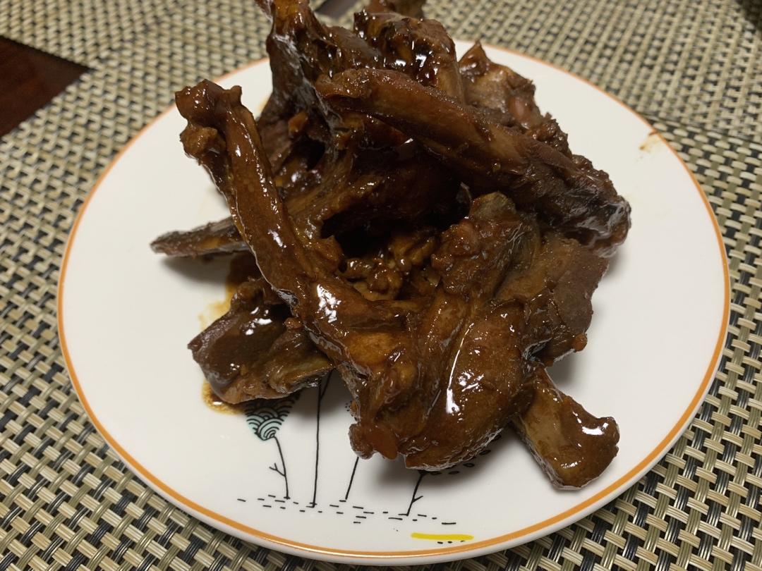 有滋有味香到吮指的酱骨架