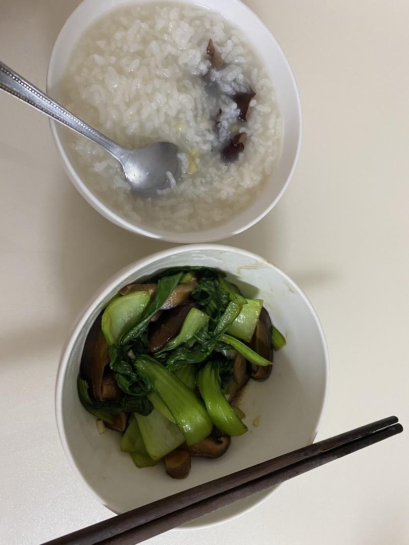 简易版香菇扒油菜