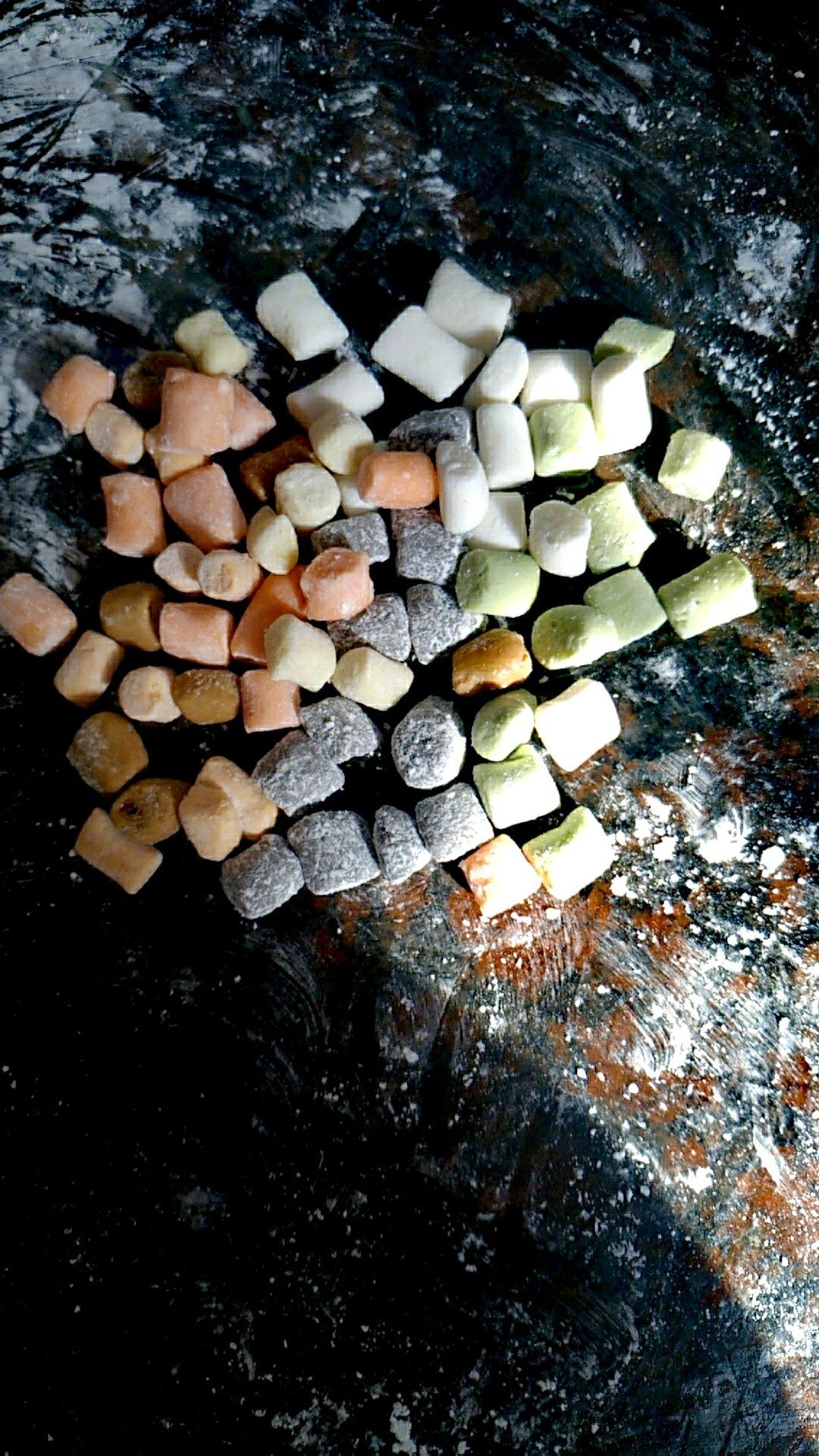 自制三色芋圆1⃣️（附上窍门详细比例）