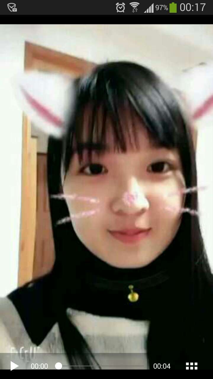肉脸少女