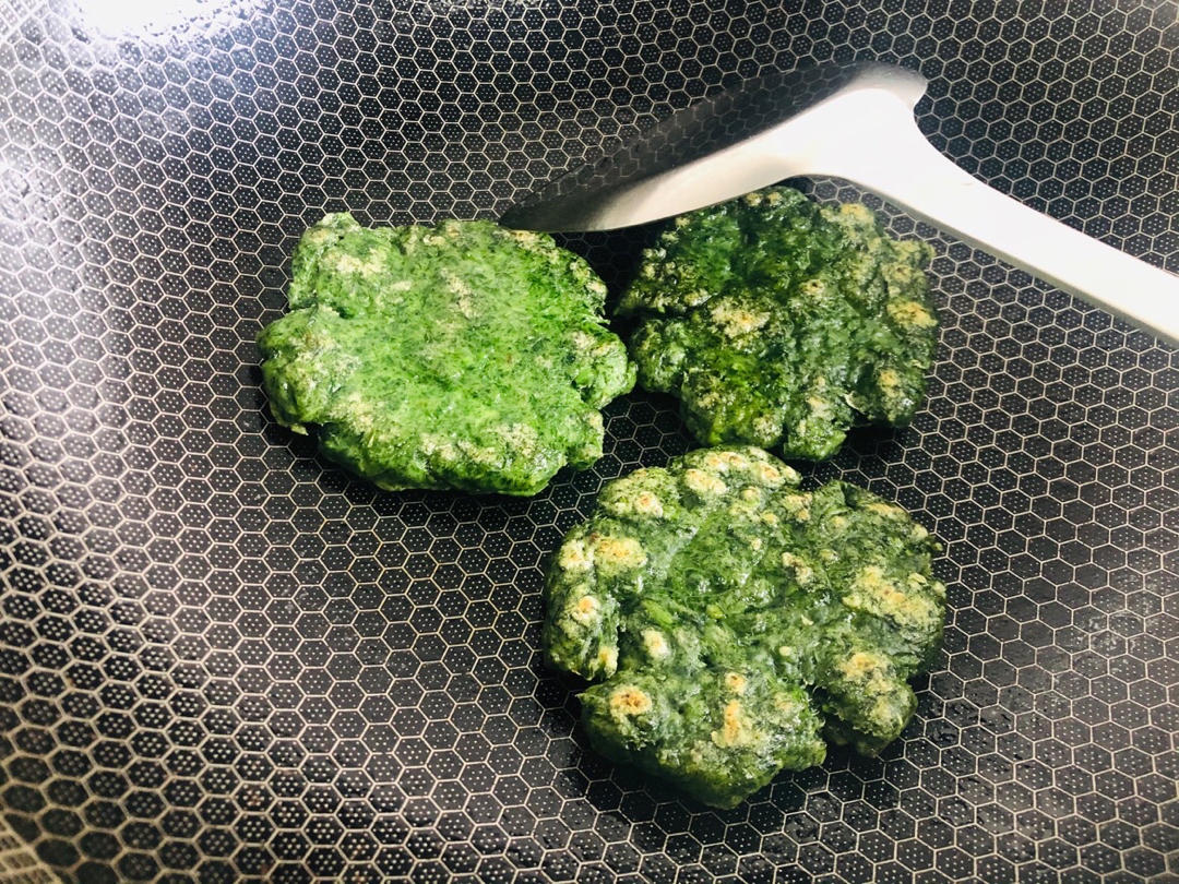 蒿子粑粑（艾叶粑粑）