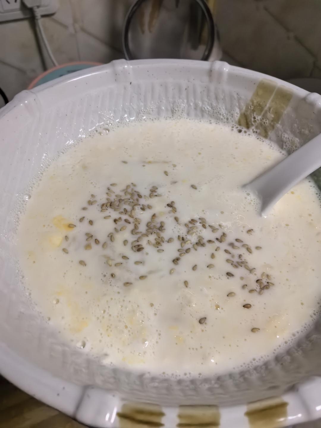 牛奶鸡蛋醪糟（酒酿甜品，不加小苏打的版本）