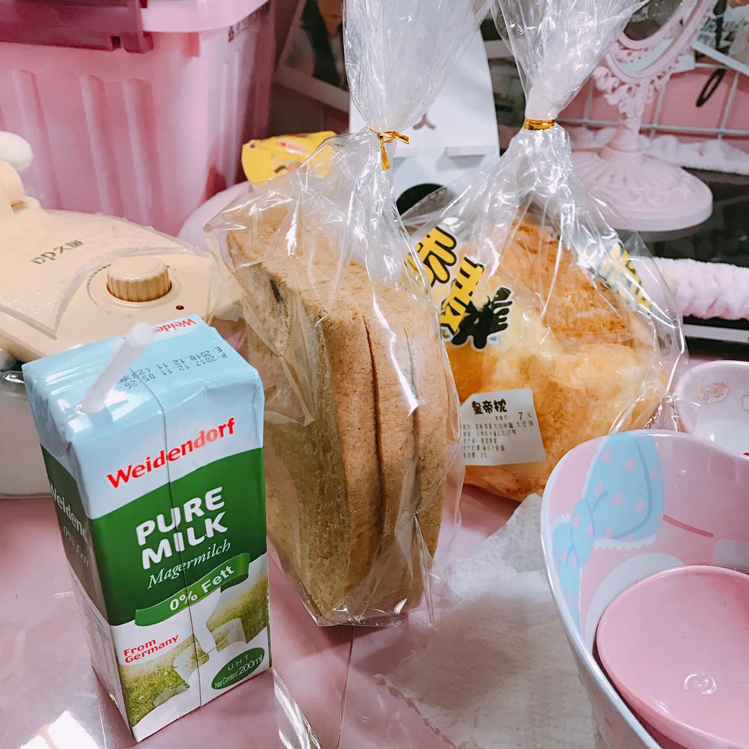 纯奶手撕吐司的做法 步骤1