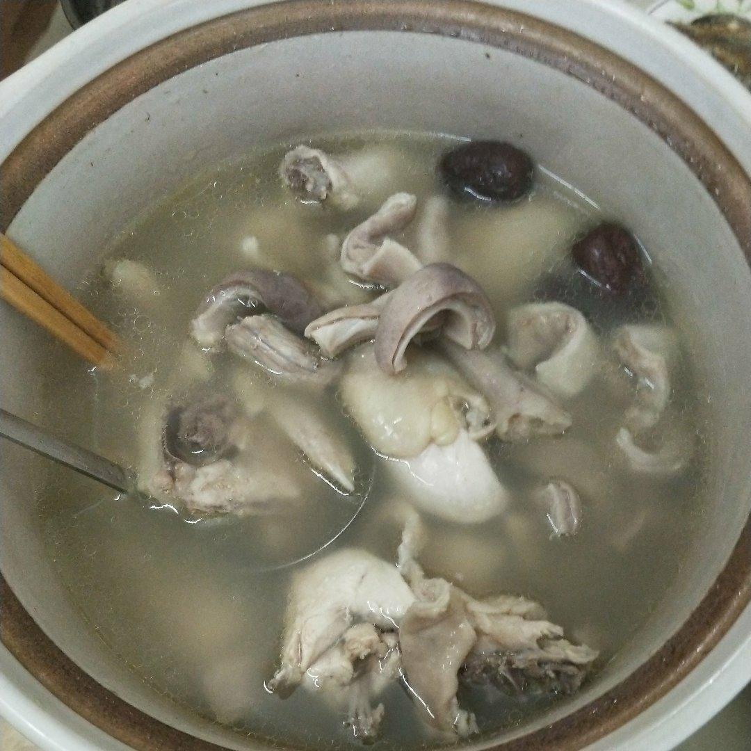 猪肚鸡汤