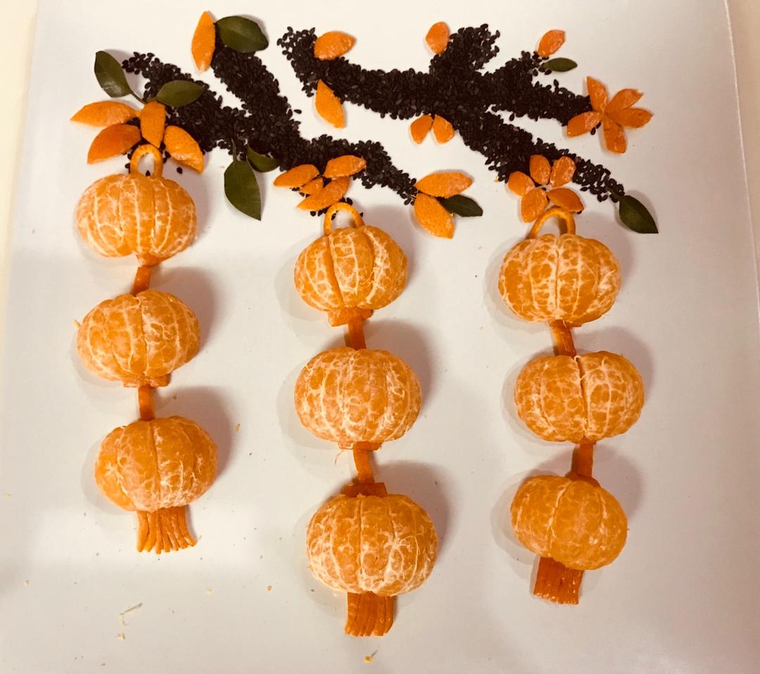 大红灯笼高高挂