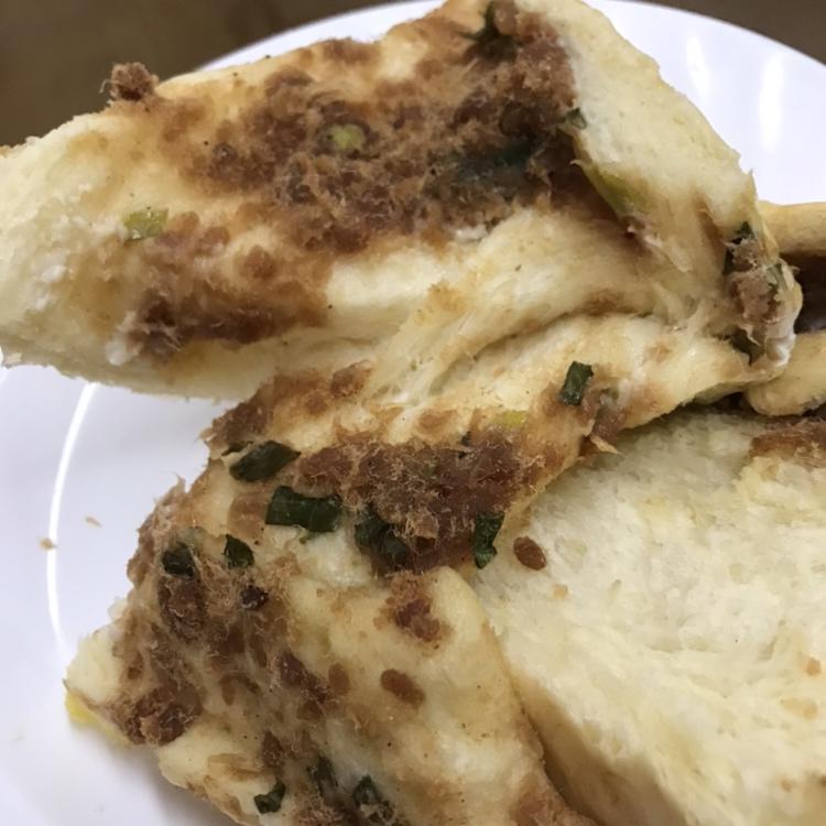 香葱肉松手撕吐司