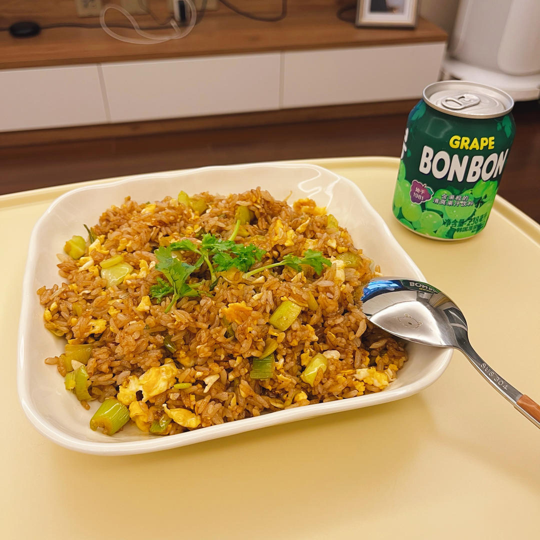 好吃到停不下来的酱油蛋炒饭